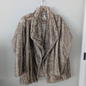 Charlotte Russe Faux Fur Coat in Cream and Brown SZ XL